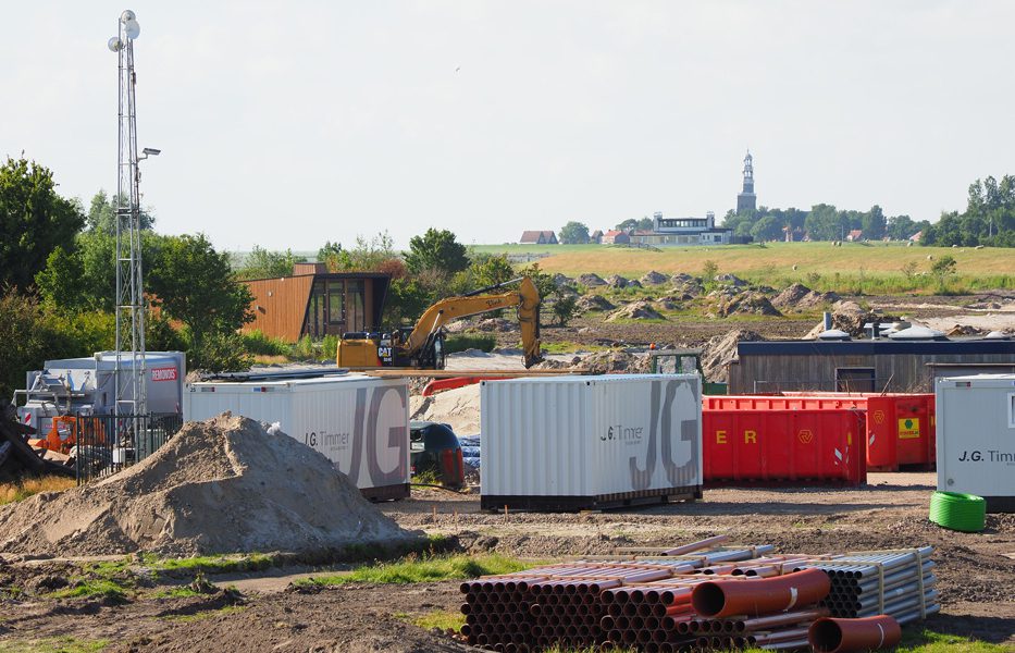 Elfstedentocht in de zomer: Hindeloopen verrast toerist binnen- en buitendijks